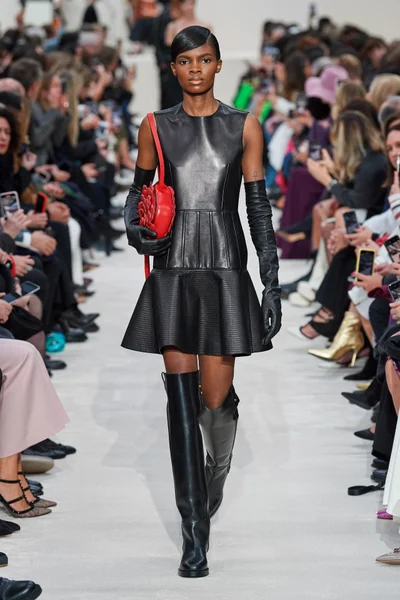Look 8